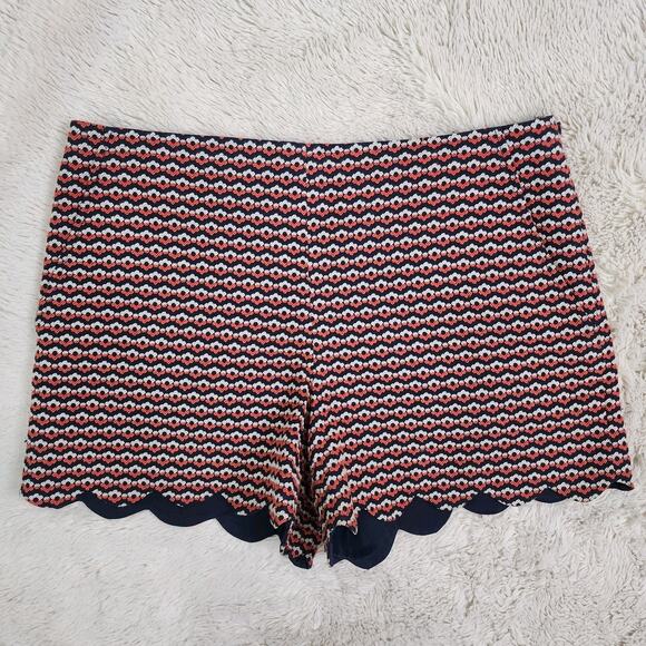 TRINA TURK Shorts Navy Blue Lined Floral Print Boho Modern Size 10 Scalloped Hem - Picture 1 of 7
